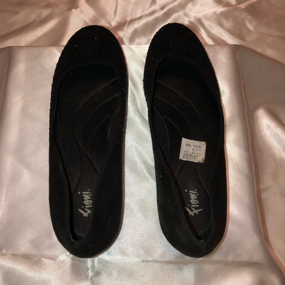 Black ballet flats - Picture 1 of 4